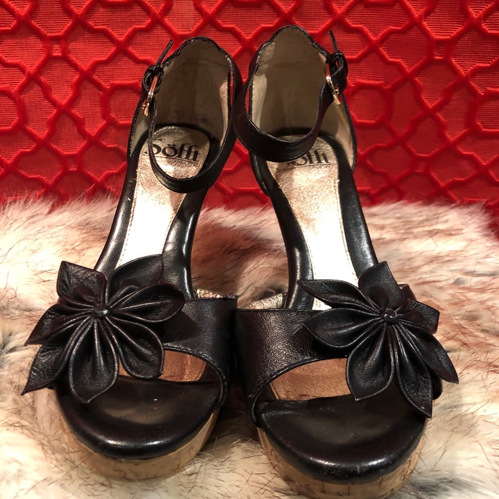 Sofft strappy heels with flower